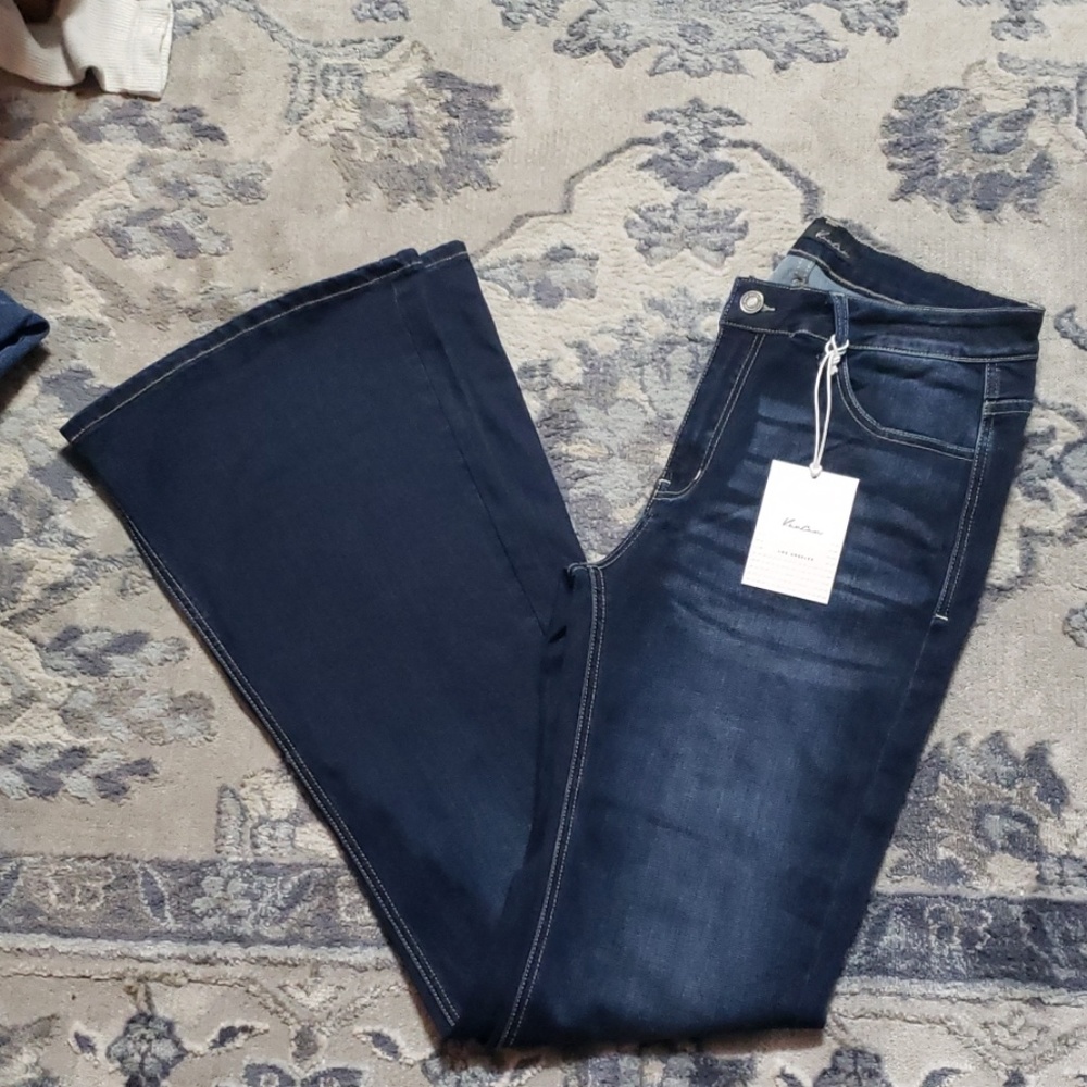 Kancan  Jean's dark wash flare jeans New 11